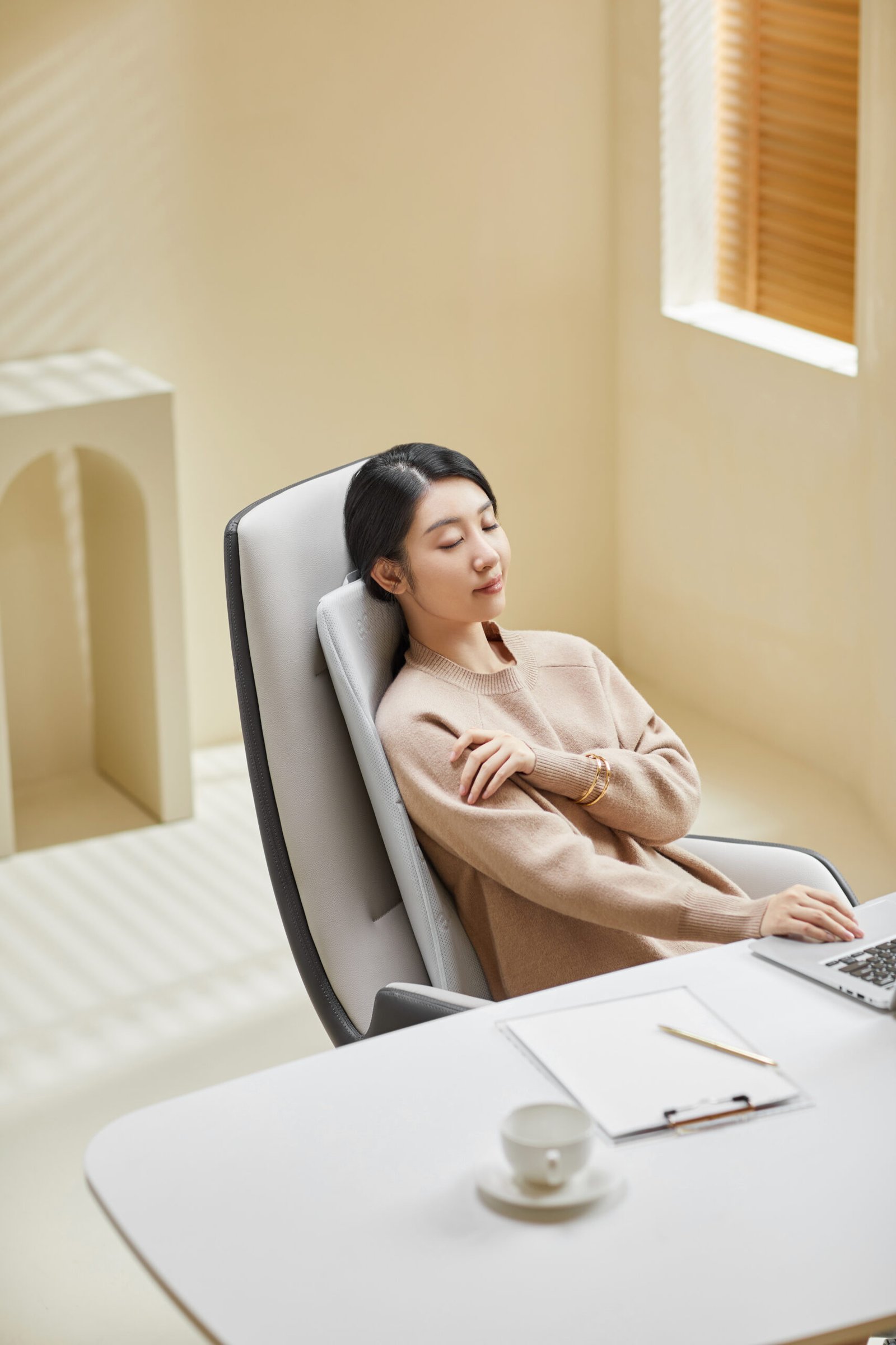 CozyFlex Back Massager - Image 4